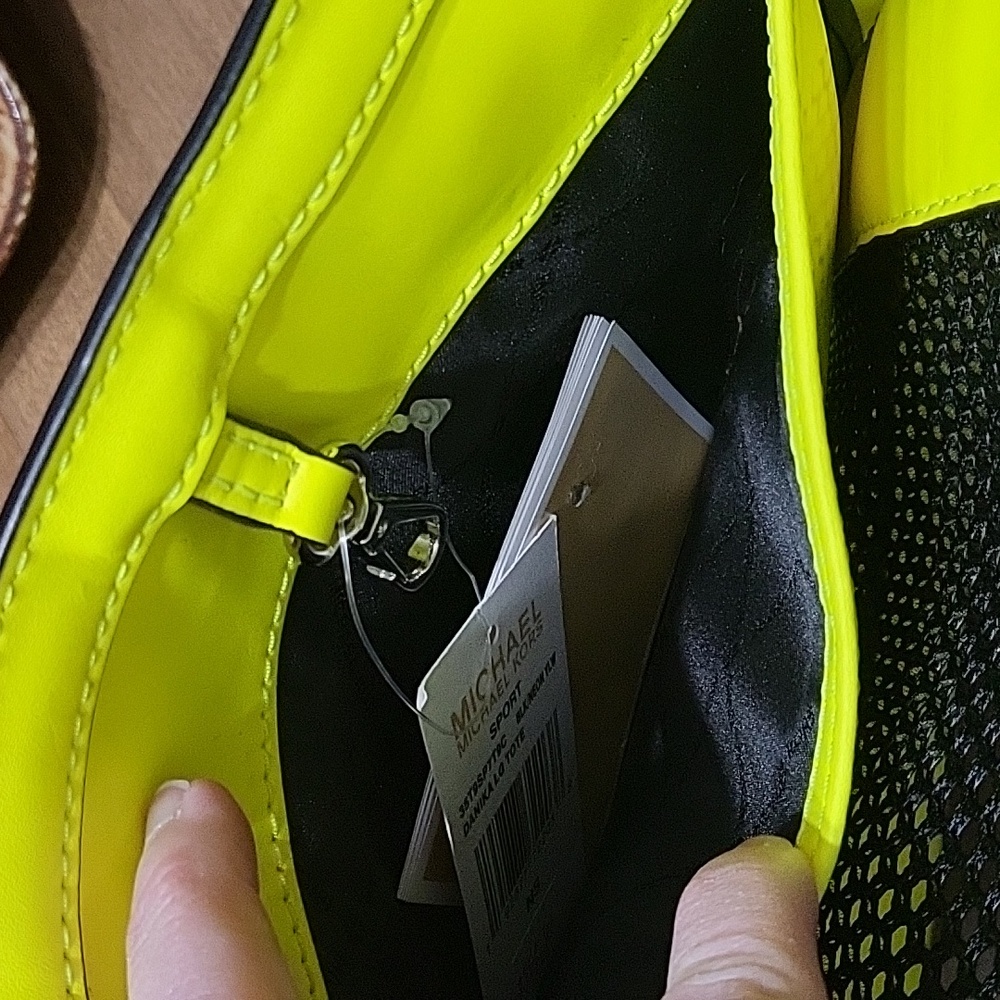 Michael Kors Danika Lg Tote Sport - Picture 10 of 11